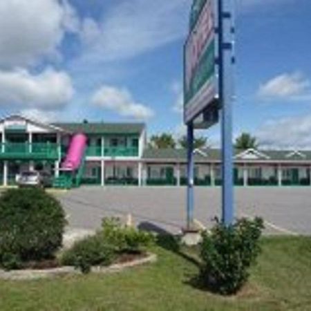 Motel Гатіно Екстер'єр фото
