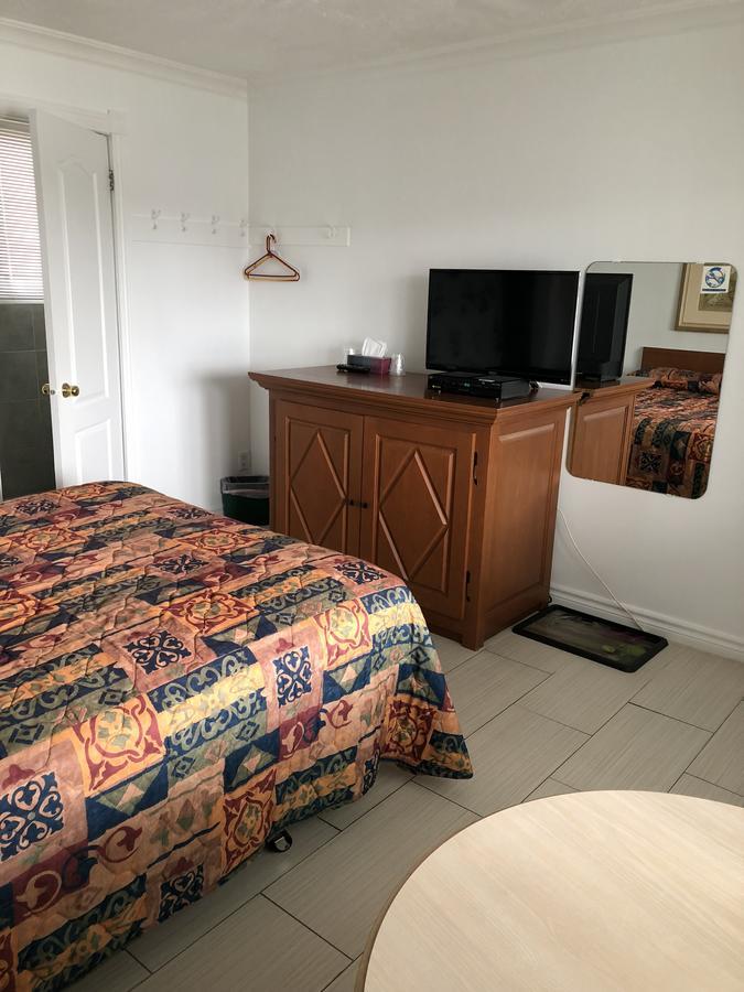 Motel Гатіно Екстер'єр фото